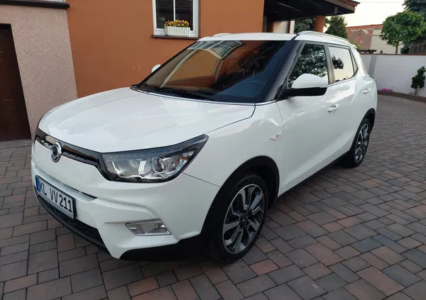 ssangyong tivoli SsangYong Tivoli cena 40900 przebieg: 123427, rok produkcji 2016 z Gniewkowo